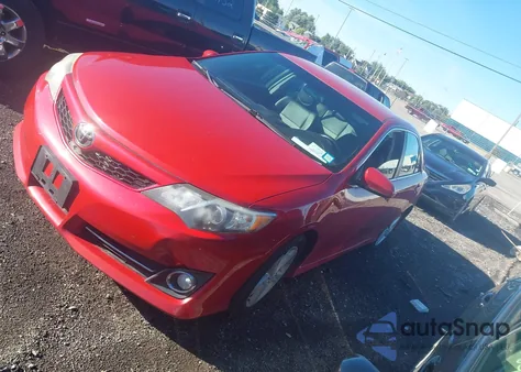 2012 Toyota Camry Se/Le/Xle z USA, uszkodzony, nr VIN 4T1BF1FKXCU534234